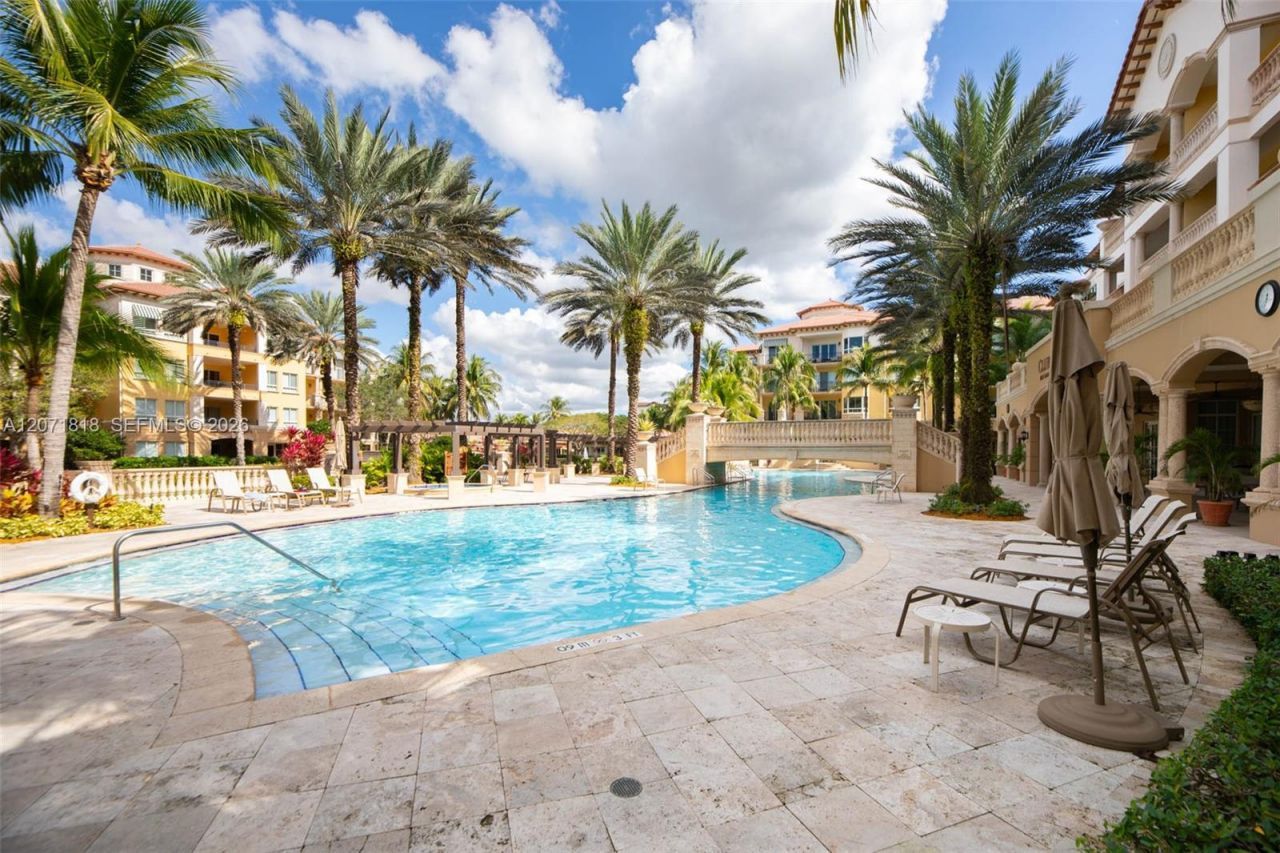 16135 Emerald Estates Dr, Unit 165, Weston, FL 33331 Photo