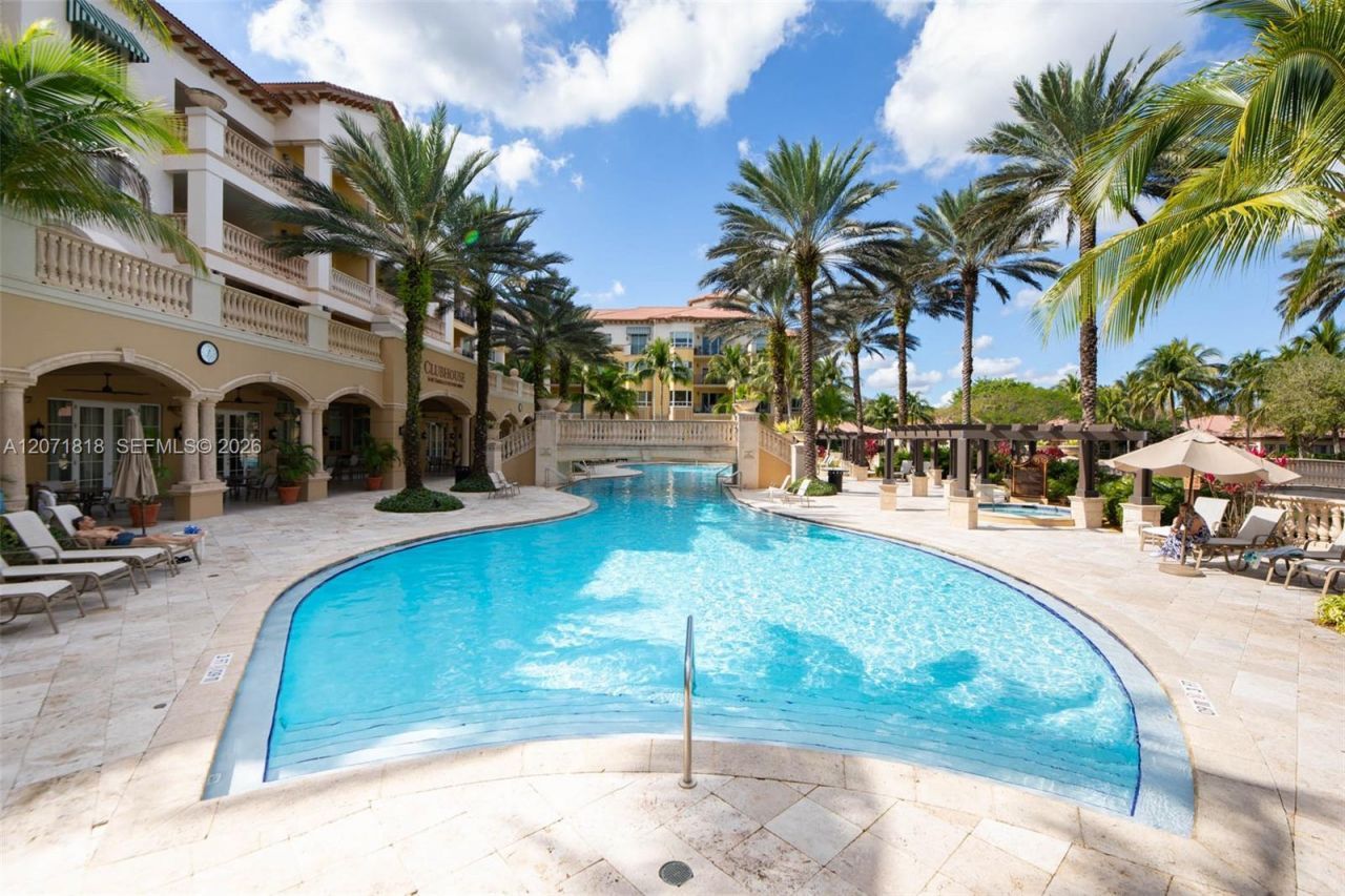 16135 Emerald Estates Dr, Unit 165, Weston, FL 33331 Photo