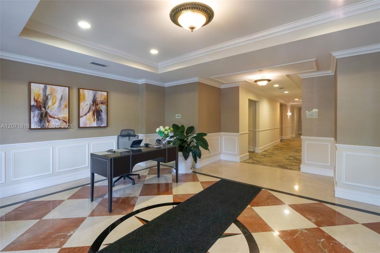 16135 Emerald Estates Dr, Unit 165, Weston, FL 33331 Photo