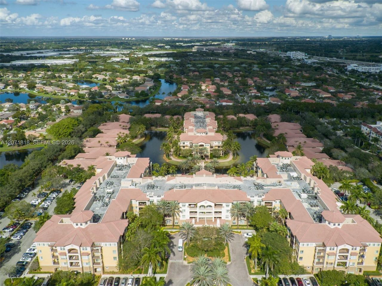 16135 Emerald Estates Dr, Unit 165, Weston, FL 33331 Photo