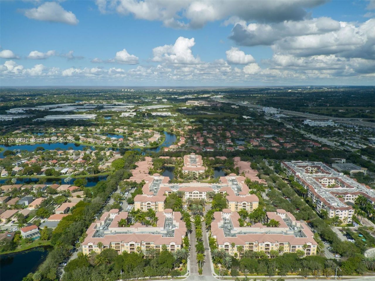 16135 Emerald Estates Dr, Unit 165, Weston, FL 33331 Photo