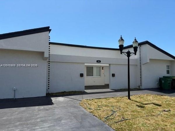 206 NE 1st Ct , Unit 1 North, Dania Beach, FL 33004