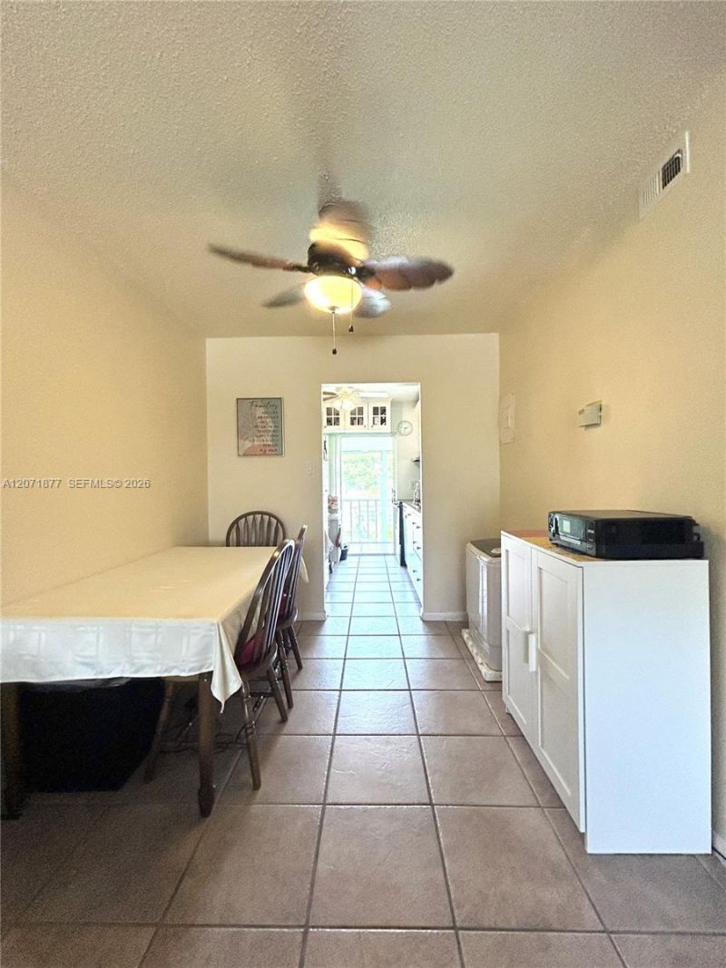 7305 NW 4th Pl, Unit 204, Margate, FL 33063 Photo