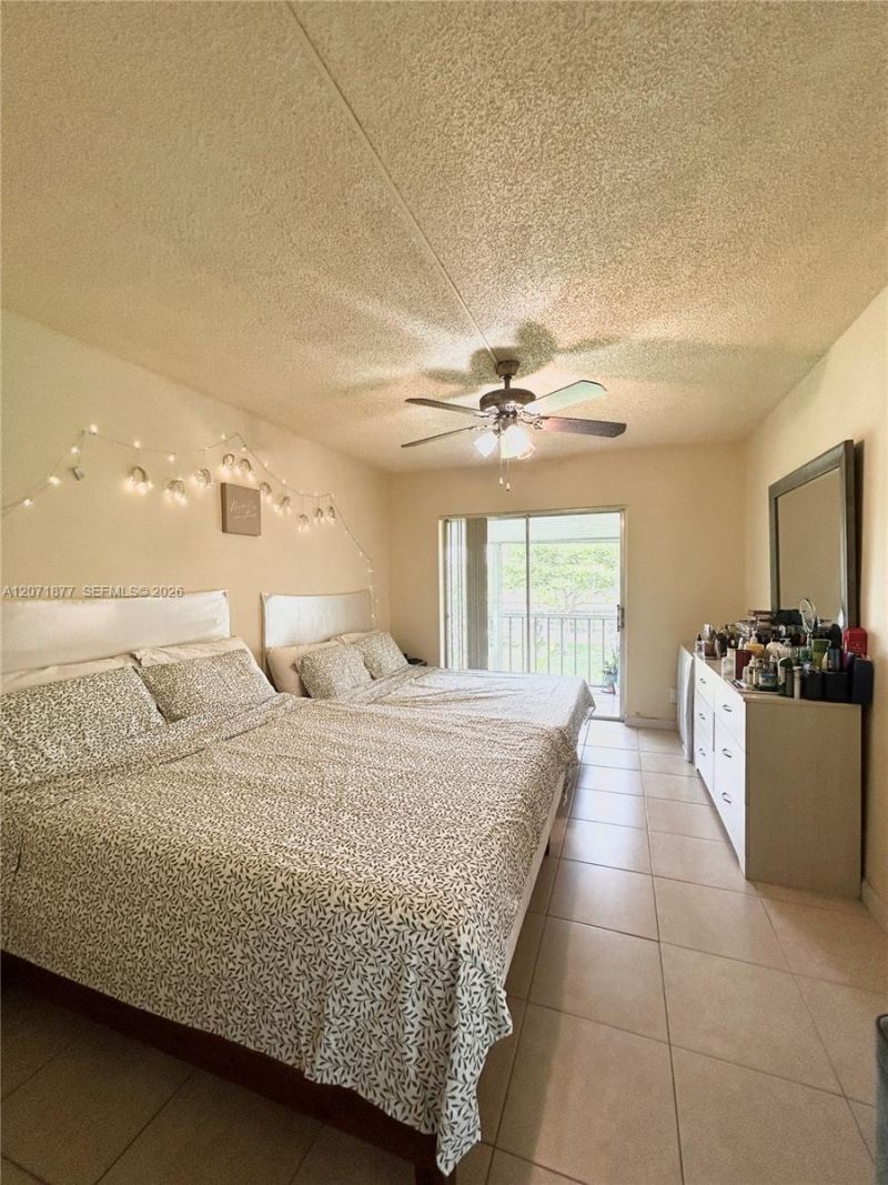 7305 NW 4th Pl, Unit 204, Margate, FL 33063 Photo
