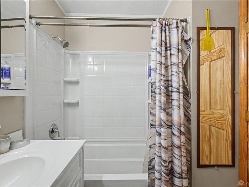 3525 W Farrington Road, Piqua, OH 45356 Photo 21