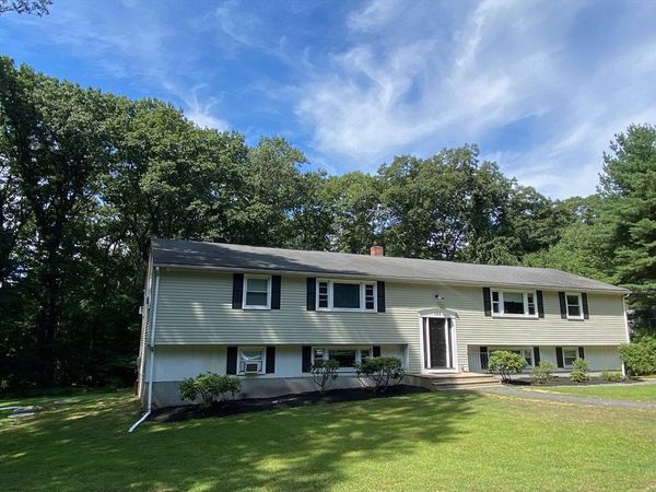 128 Cheryl Lane, Unit 1R, Holliston, MA 01746