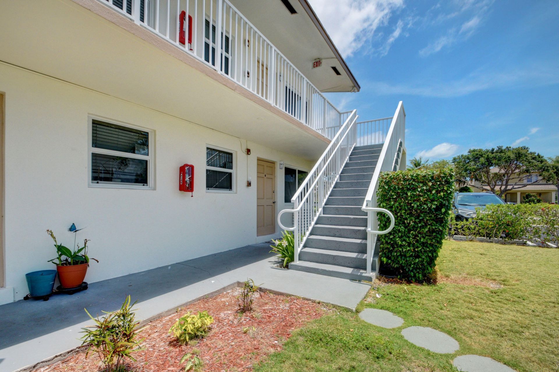 525 S Broadway, Unit J, Lantana, FL 33462 Photo