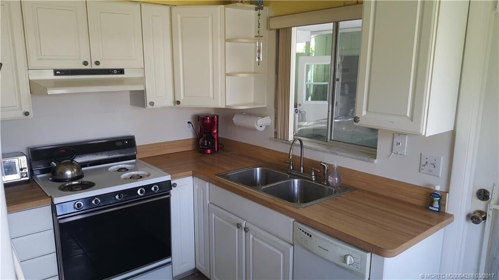 120 Banyan Drive, Port Saint Lucie, FL 34952 Photo