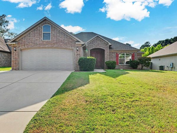 1545 Del Rey Court, Benton, AR 72019