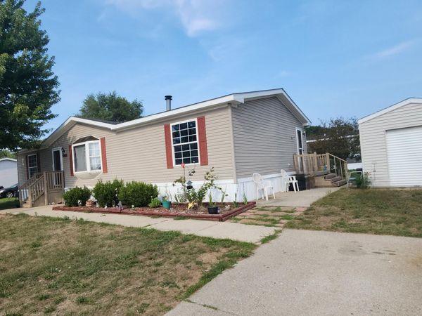 1848 Whisperwood Way E, Muskegon, MI 49442