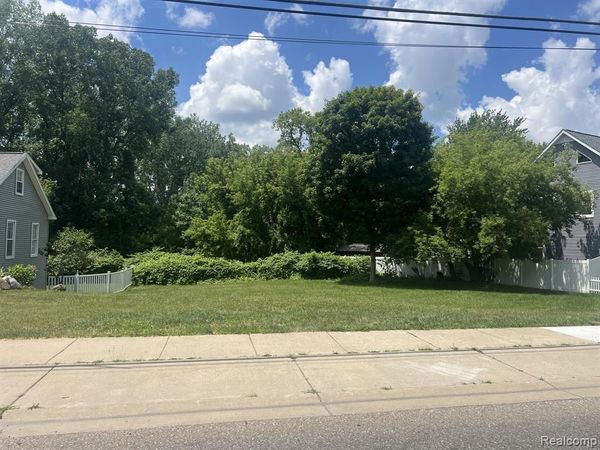 00 Leroy Street , Fenton, Mi 48430