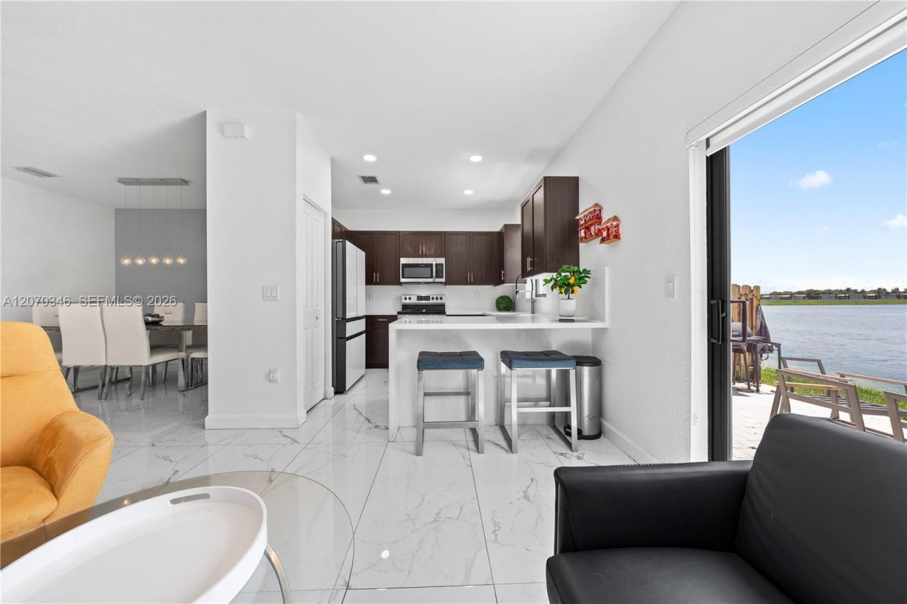 20576 NE 5th Pl, Miami, FL 33179 Photo