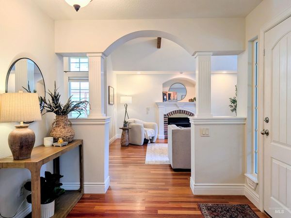 13379 N 8th Ave., Boise, ID 83714