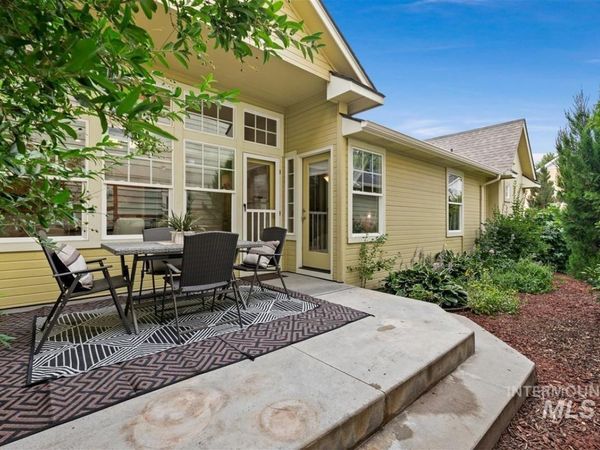 13379 N 8th, Boise, ID 83714