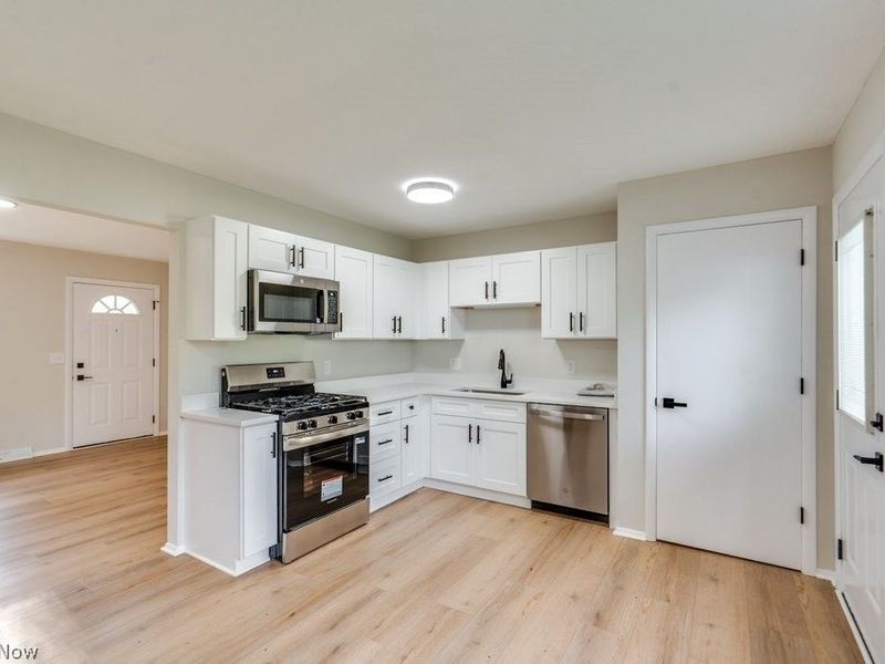 643 Kimberly Circle, Oberlin, OH 44074 Photo 6