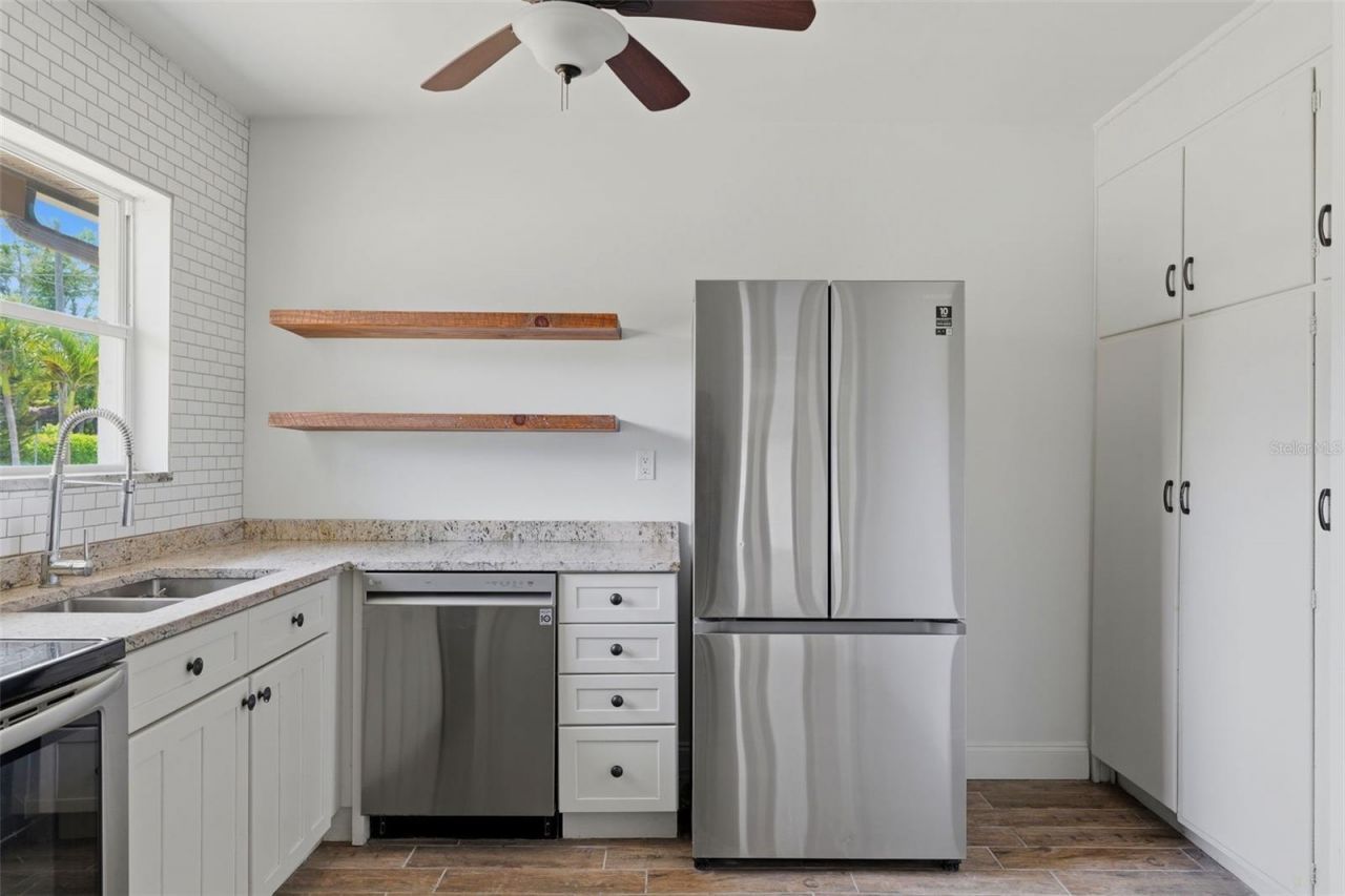 3030 A 5th Street N, Saint Petersburg, FL 33704 Photo