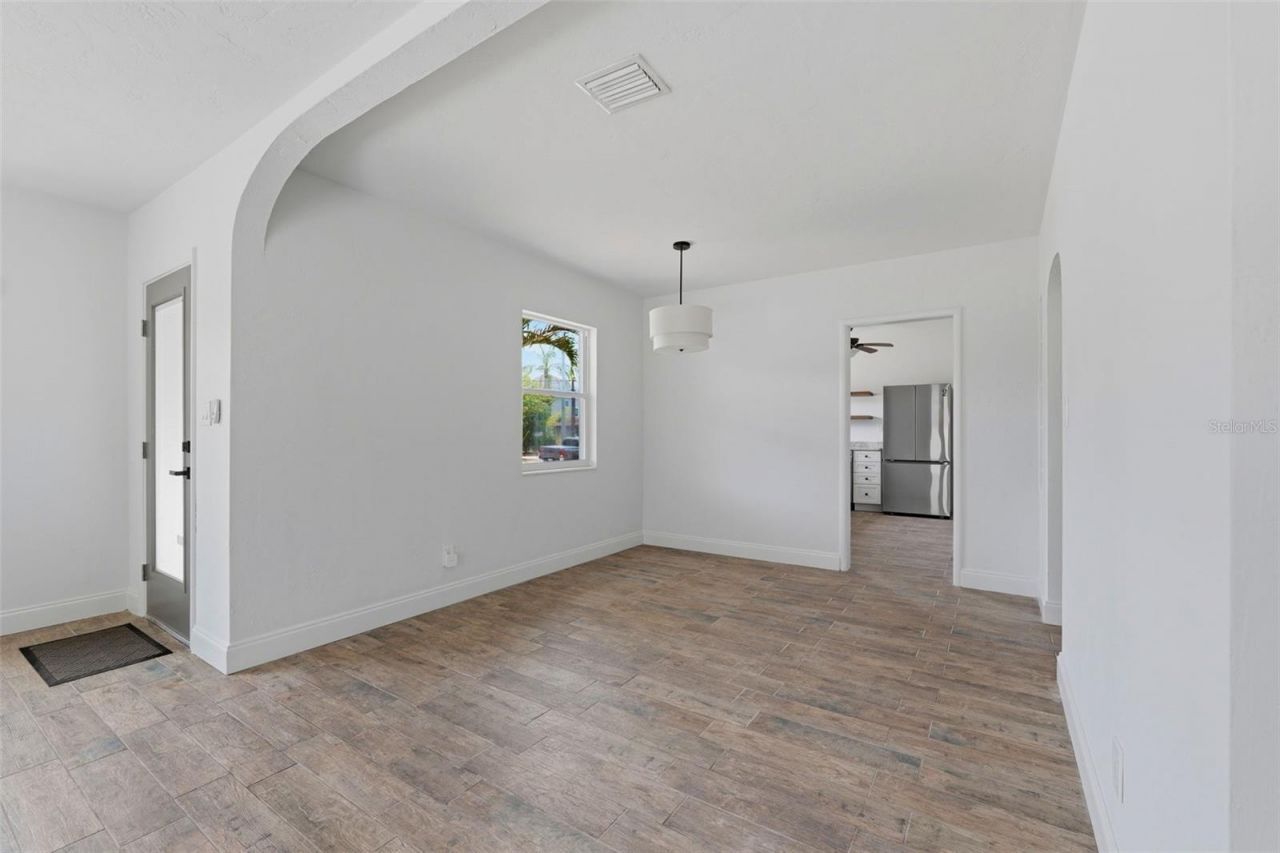 3030 A 5th Street N, Saint Petersburg, FL 33704 Photo