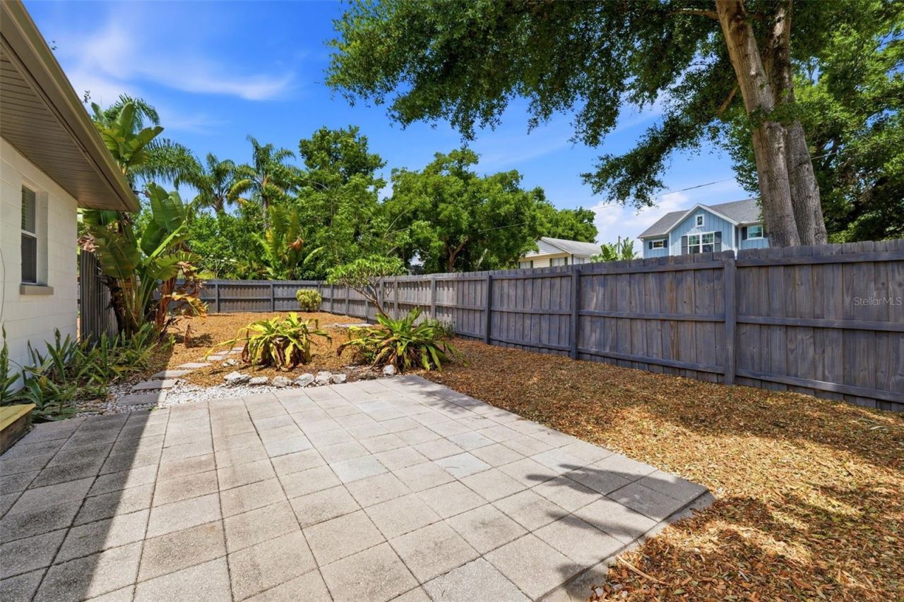 3030 A 5th Street N, Saint Petersburg, FL 33704 Photo