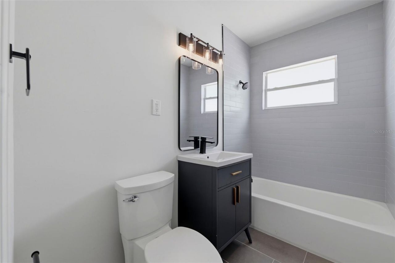 3030 A 5th Street N, Saint Petersburg, FL 33704 Photo