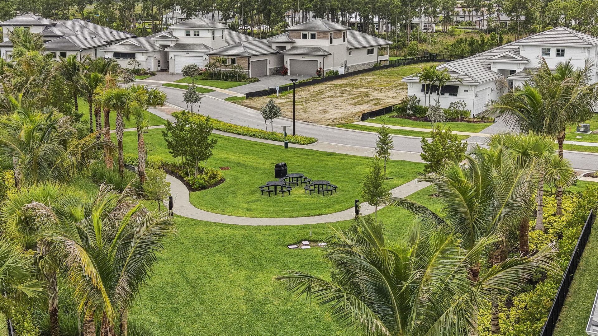 13921 Vivant Drive, Palm Beach Gardens, FL 33412 Photo