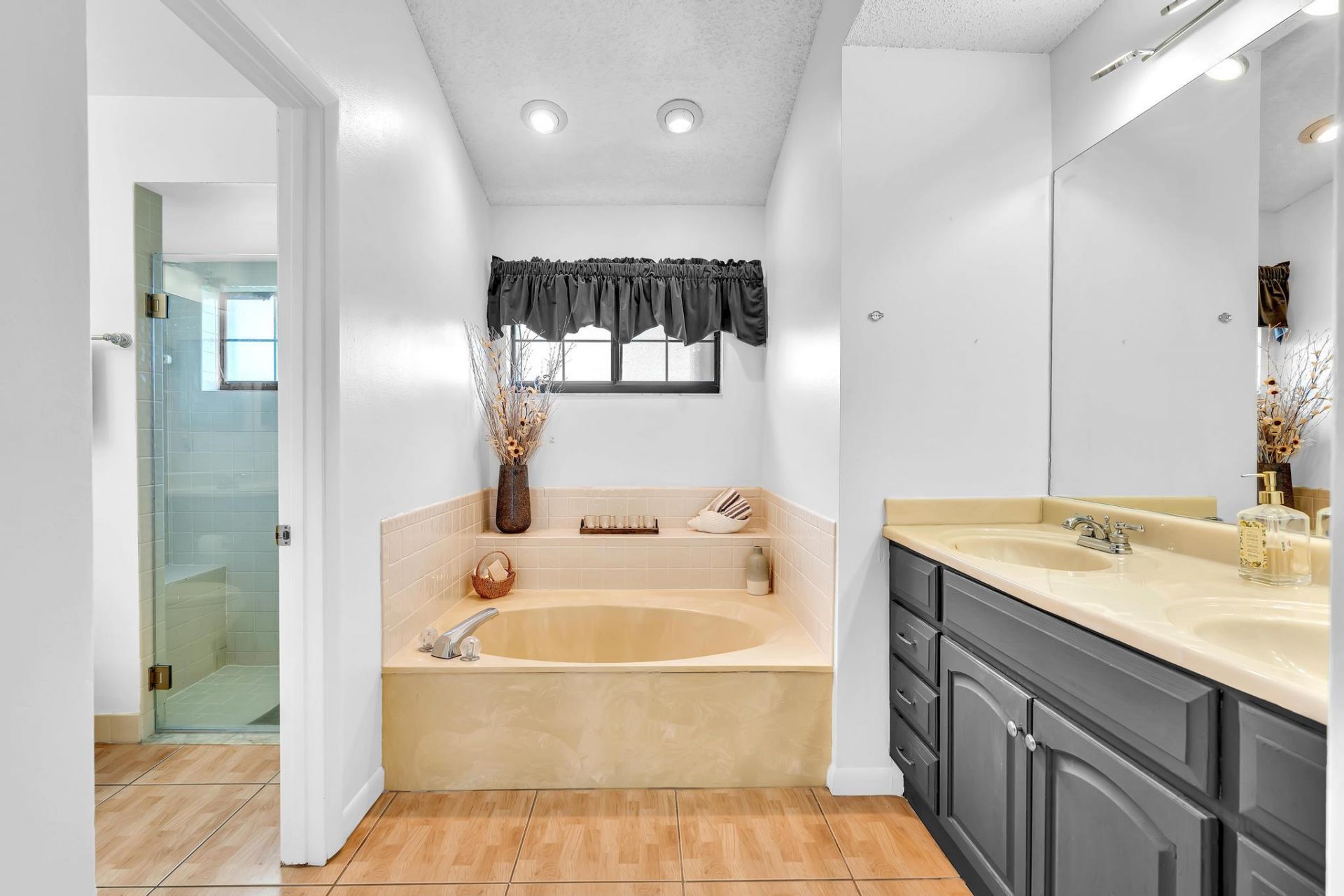 8099 Cassia Drive, Boynton Beach, FL 33472 Photo