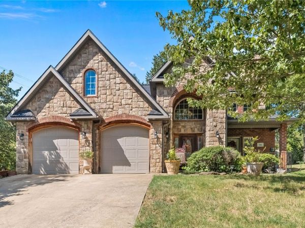 780 E Bryan Lane , Fayetteville, AR 72701