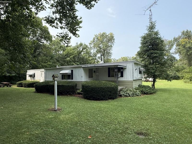 2450 County Road 62, Gibsonburg, OH 43431 Photo 1
