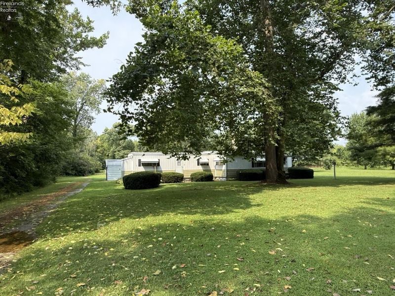 2450 County Road 62, Gibsonburg, OH 43431 Photo 2