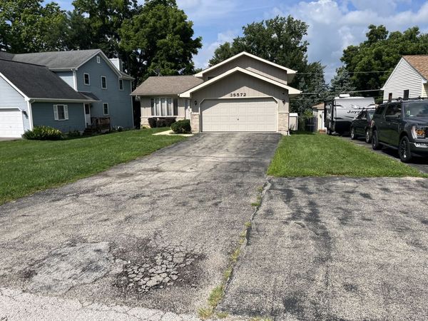 3S572 Haylett Avenue , Warrenville, IL 60555