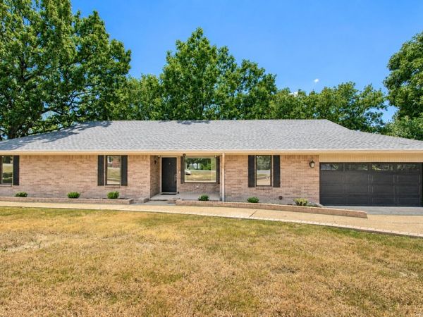 13721 Saint Charles Boulevard, Little Rock, AR 72211
