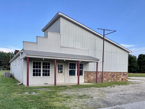 686 S Maple Street, Orleans, IN 47452