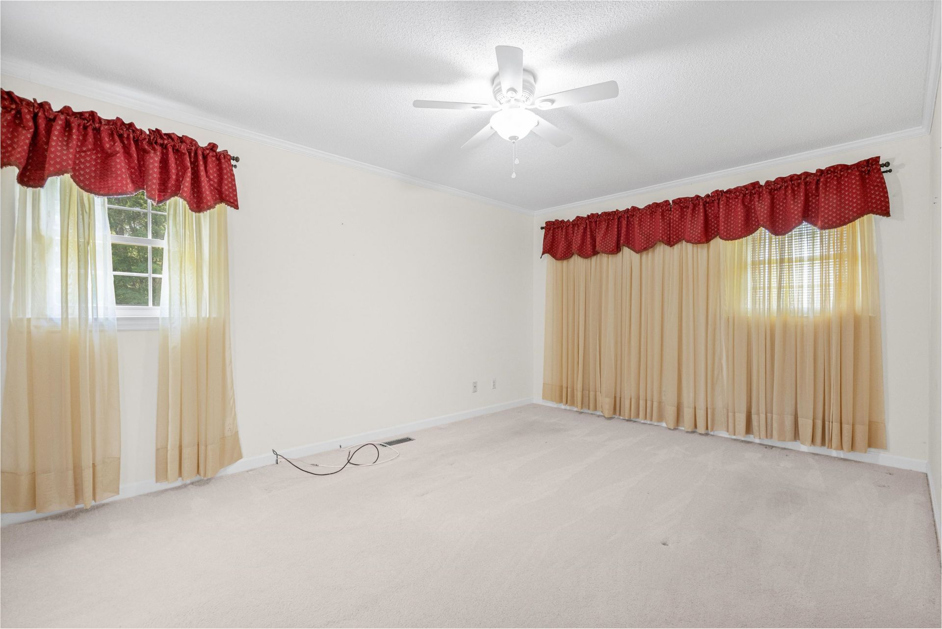948 Whispering Pines Rd. Photo 22