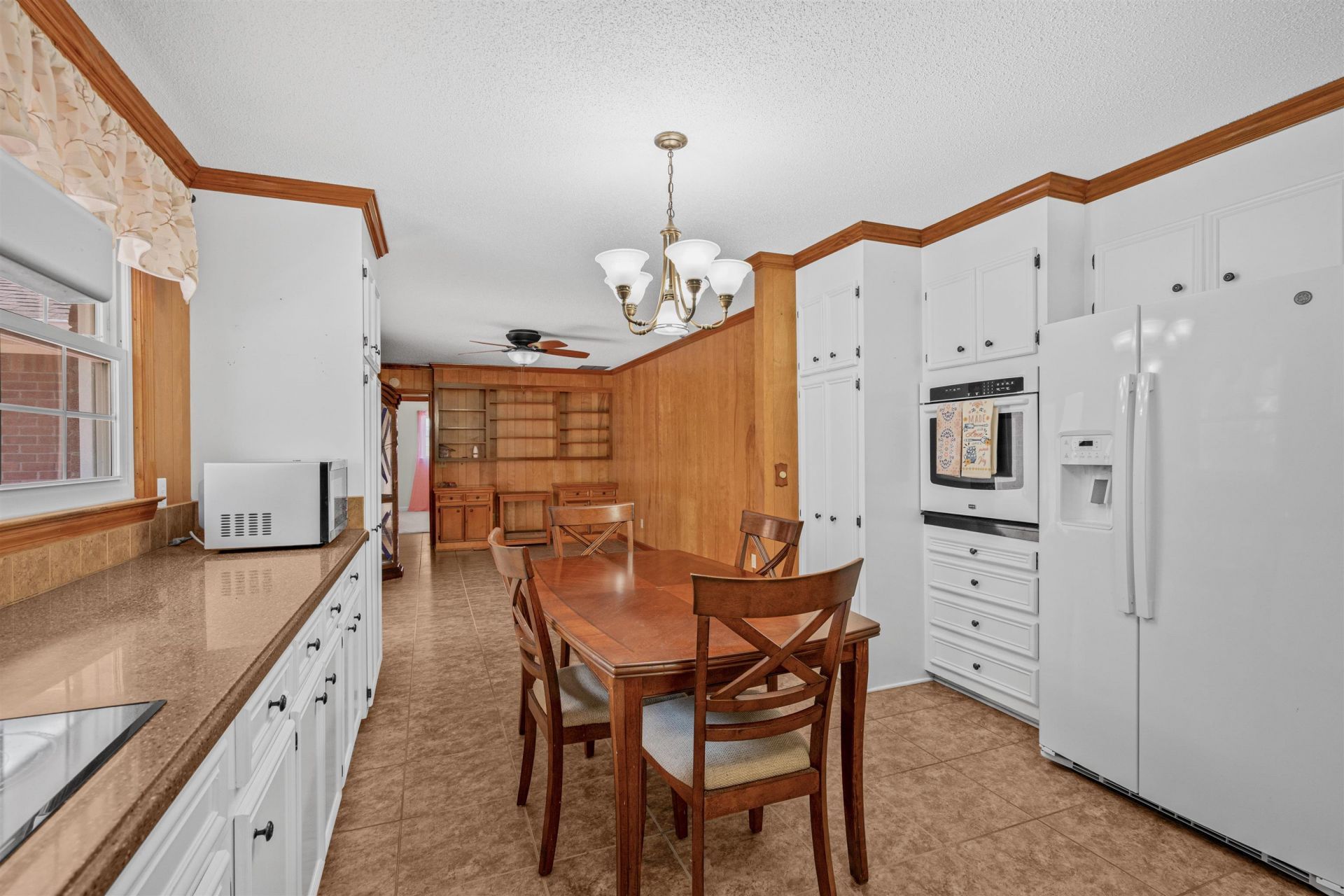 948 Whispering Pines Rd. Photo 4