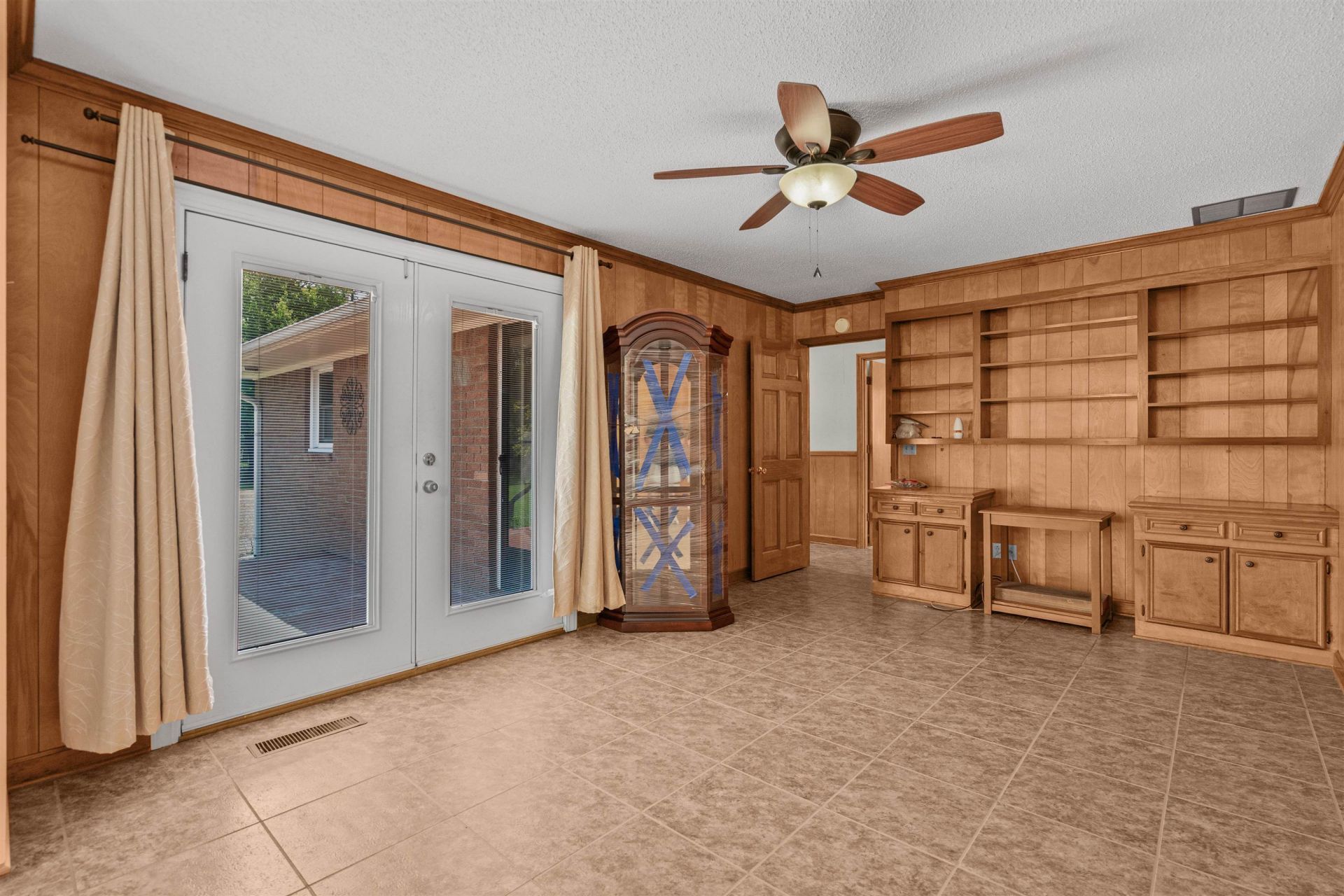 948 Whispering Pines Rd. Photo 6