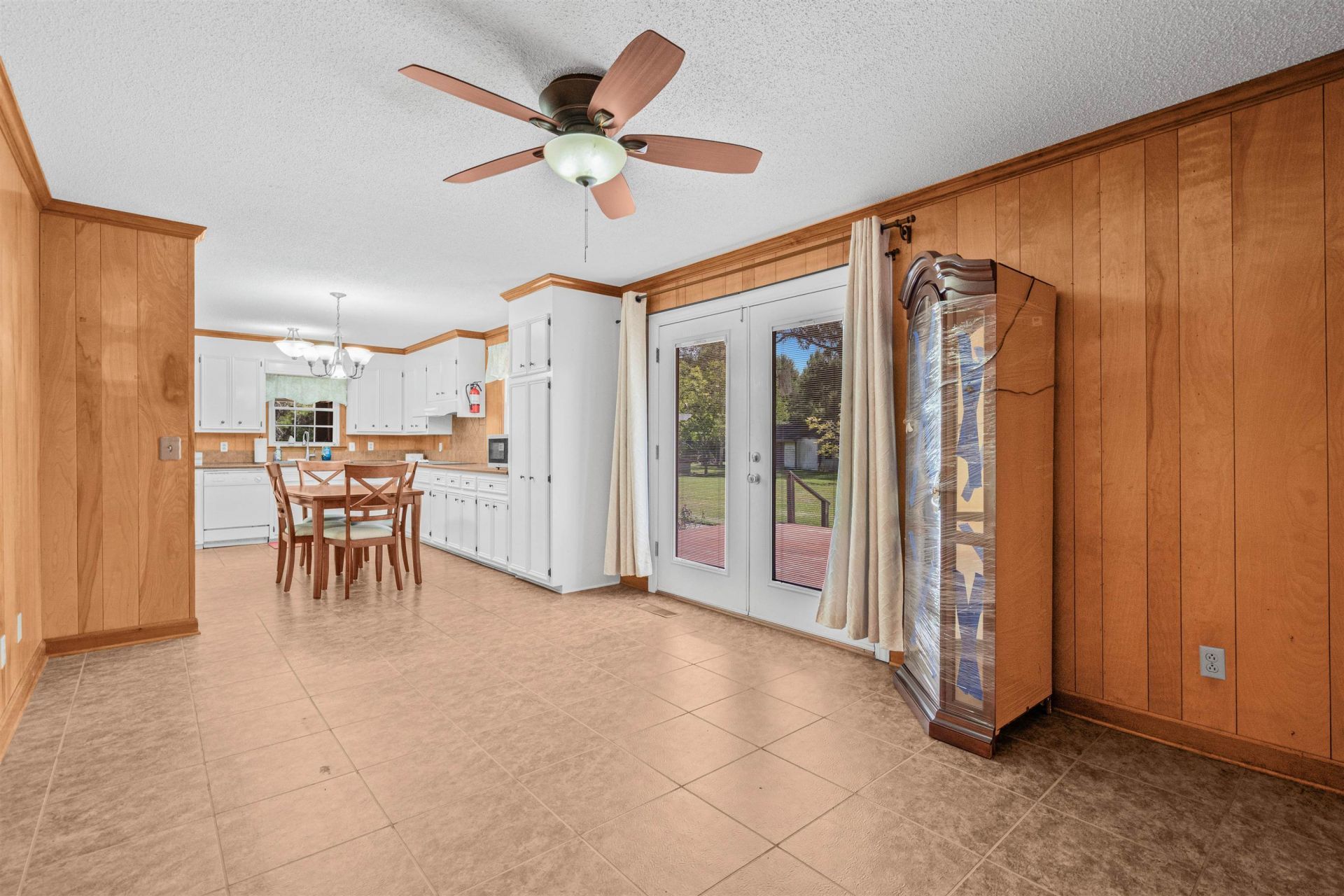 948 Whispering Pines Rd. Photo 7