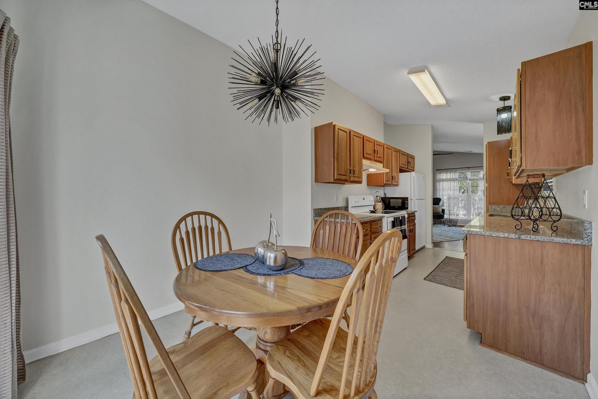 105 Southampton Drive Photo 10