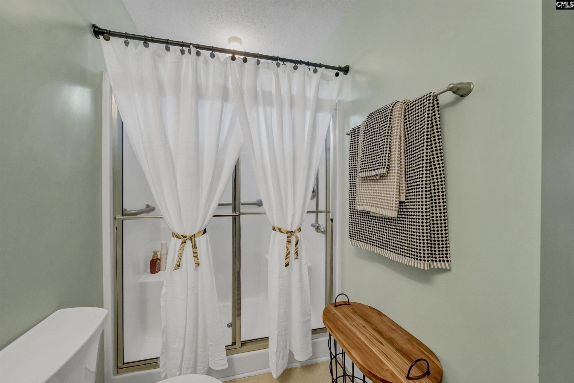 105 Southampton Drive Photo 24
