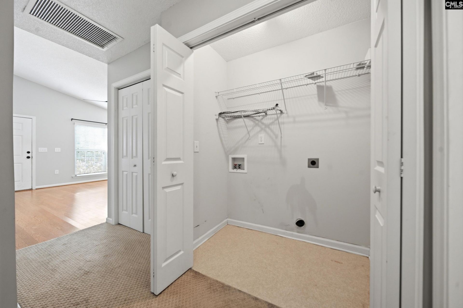 105 Southampton Drive Photo 26