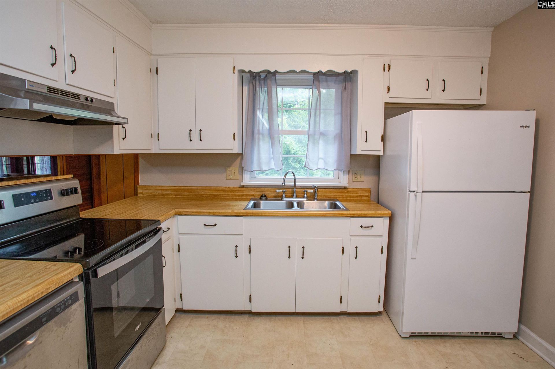 5450 Oakcrest Road Photo 10