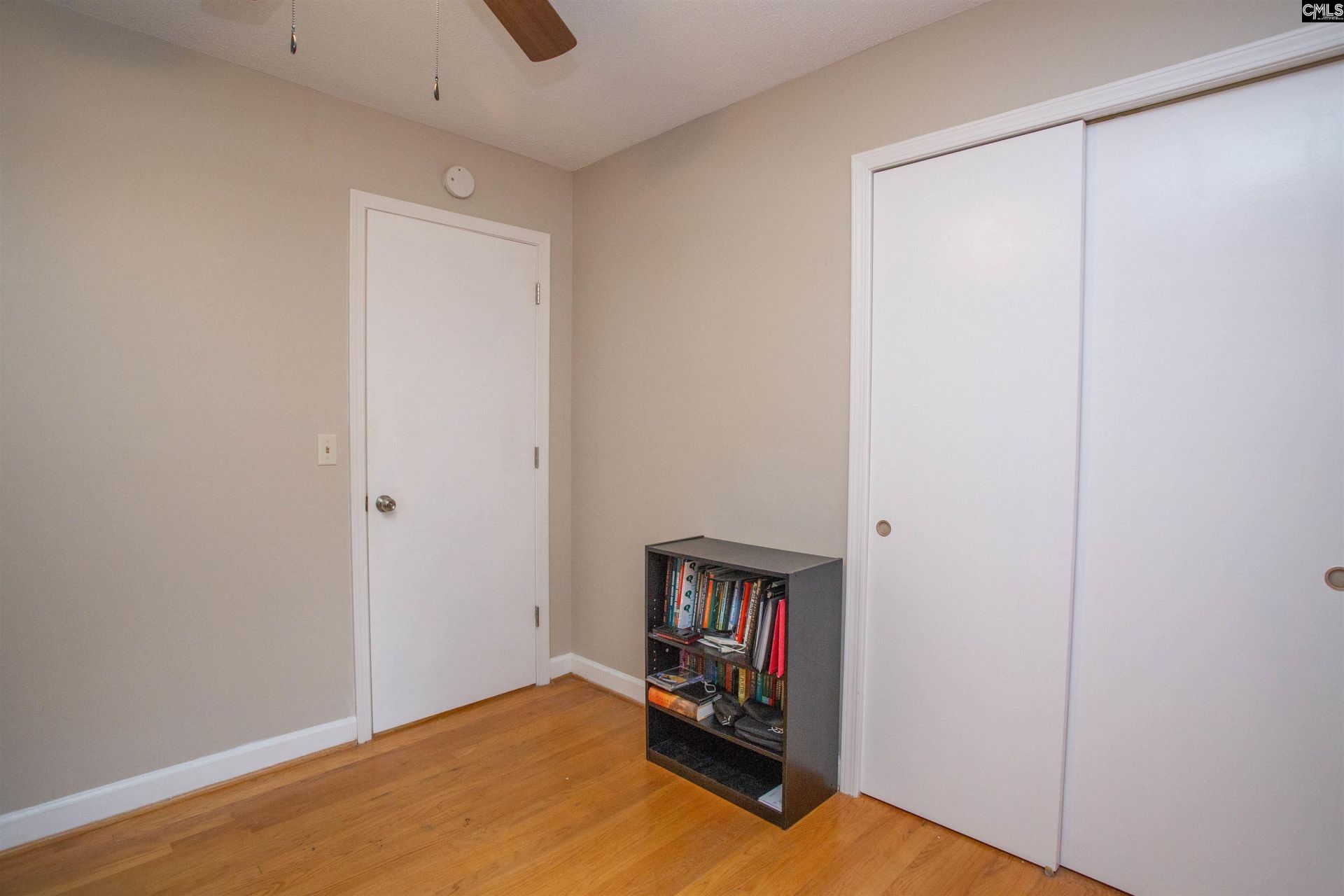 5450 Oakcrest Road Photo 17