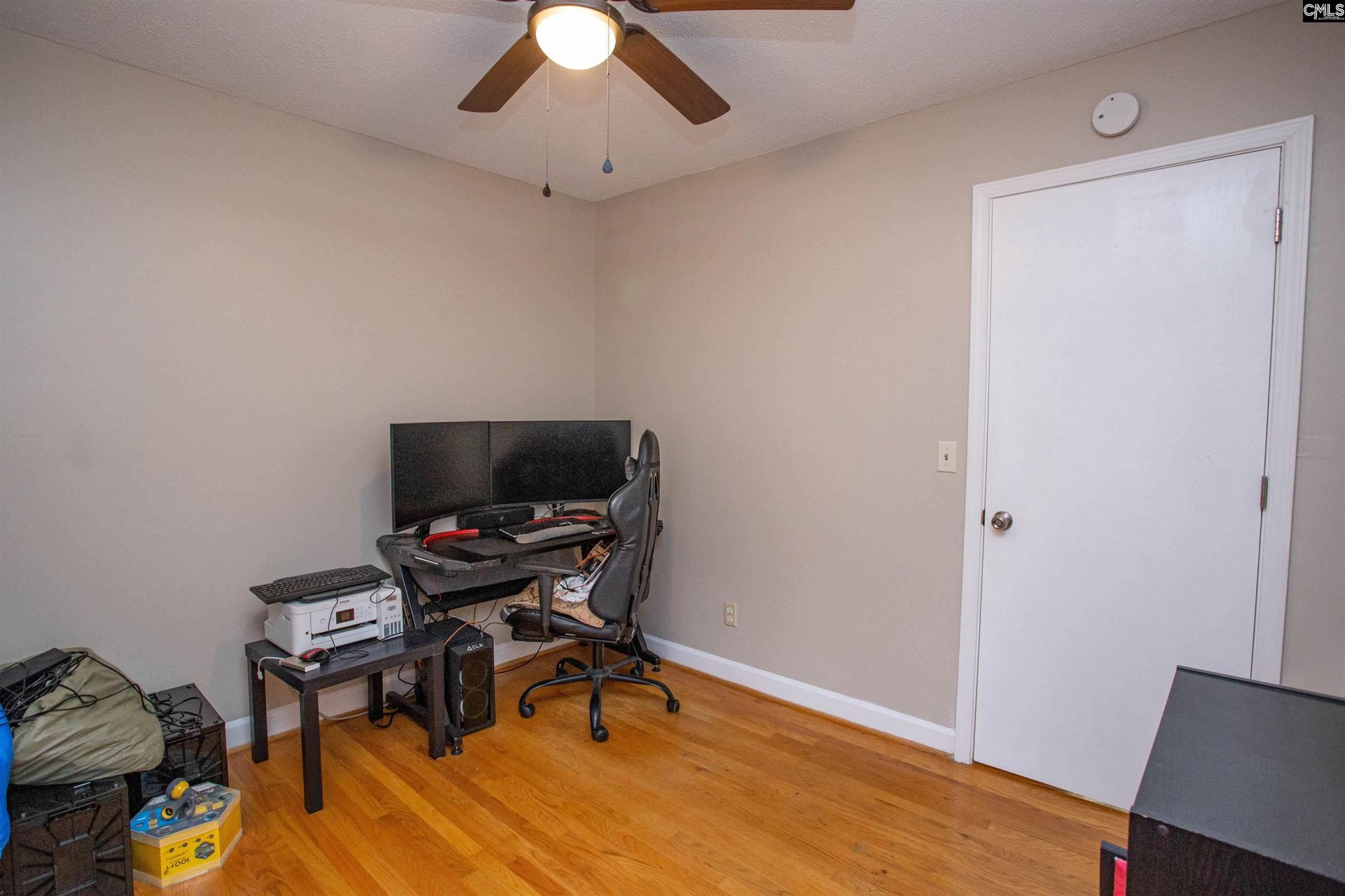 5450 Oakcrest Road Photo 18