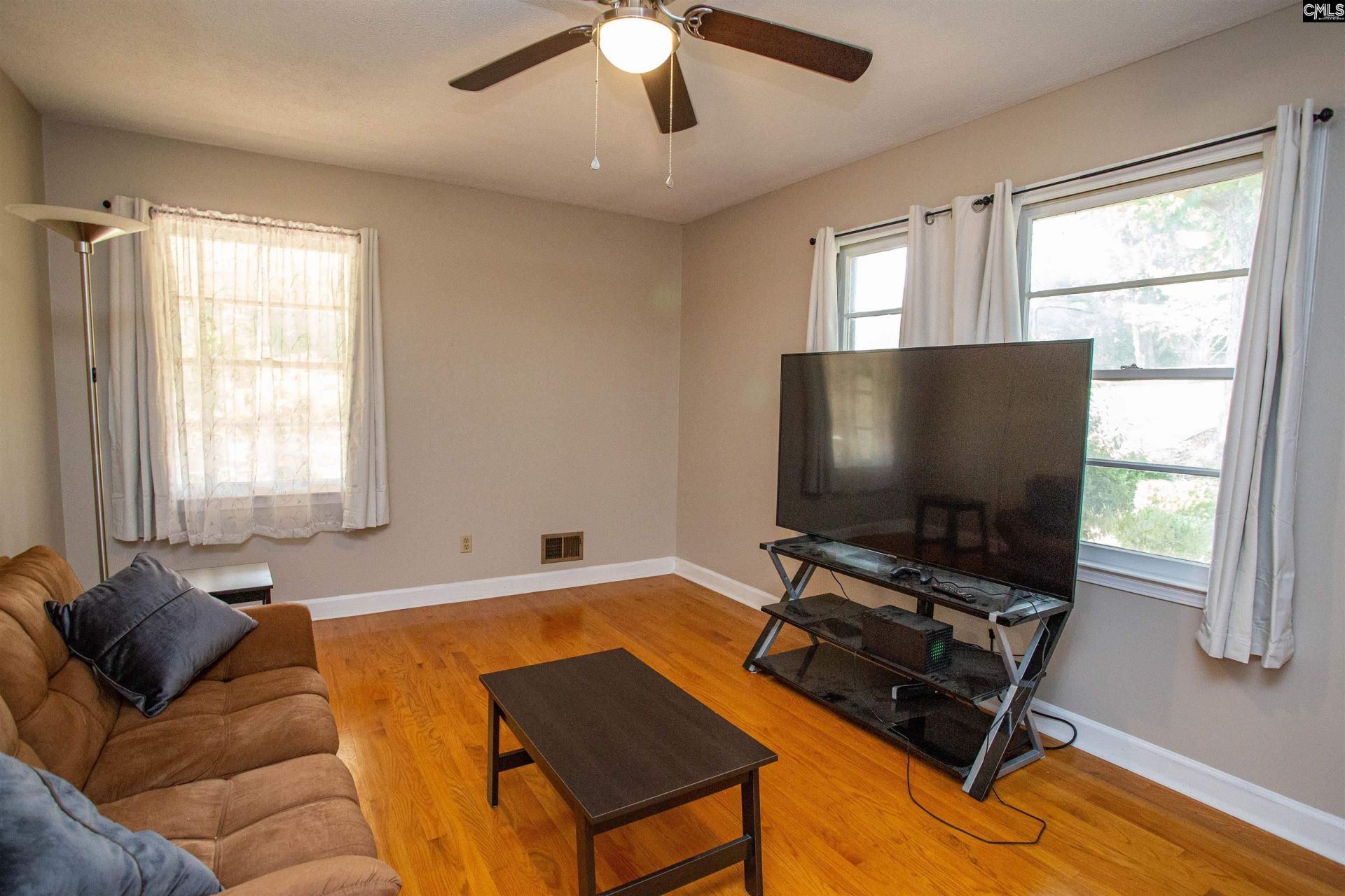 5450 Oakcrest Road Photo 20