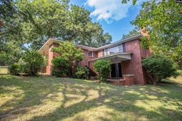 5450 Oakcrest Road photo 4