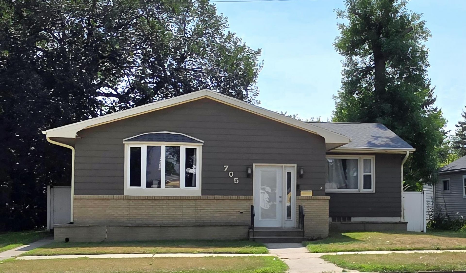 705 5th Street SW primary photo