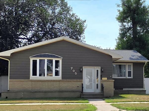 705 5th Street SW, Valley City, ND 58072