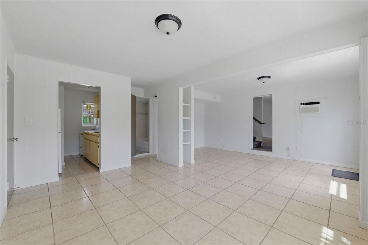 3030 1/2 5th Street N, Saint Petersburg, FL 33704 Photo