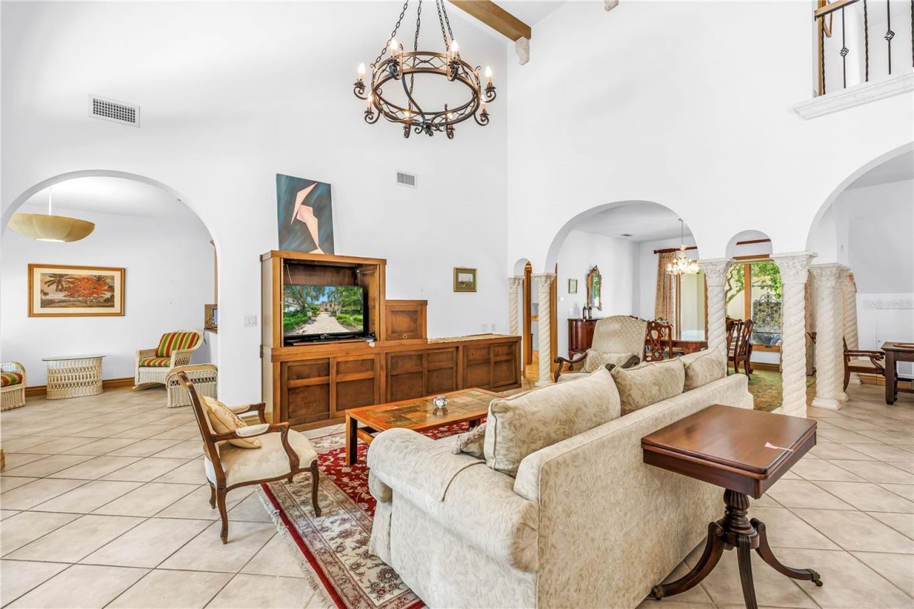 1524 Brightwaters Boulevard Ne, Saint Petersburg, FL 33704 Photo