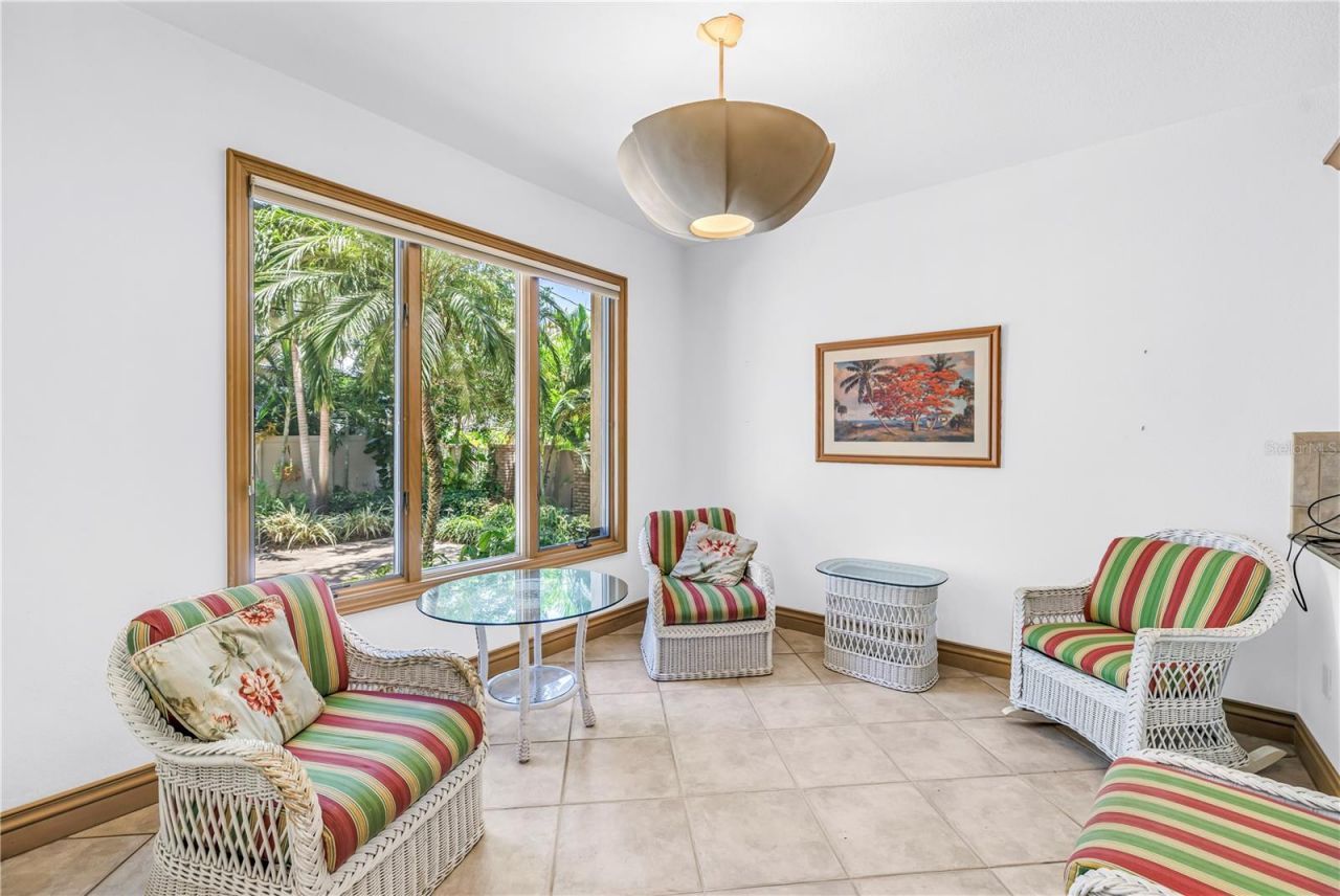 1524 Brightwaters Boulevard Ne, Saint Petersburg, FL 33704 Photo