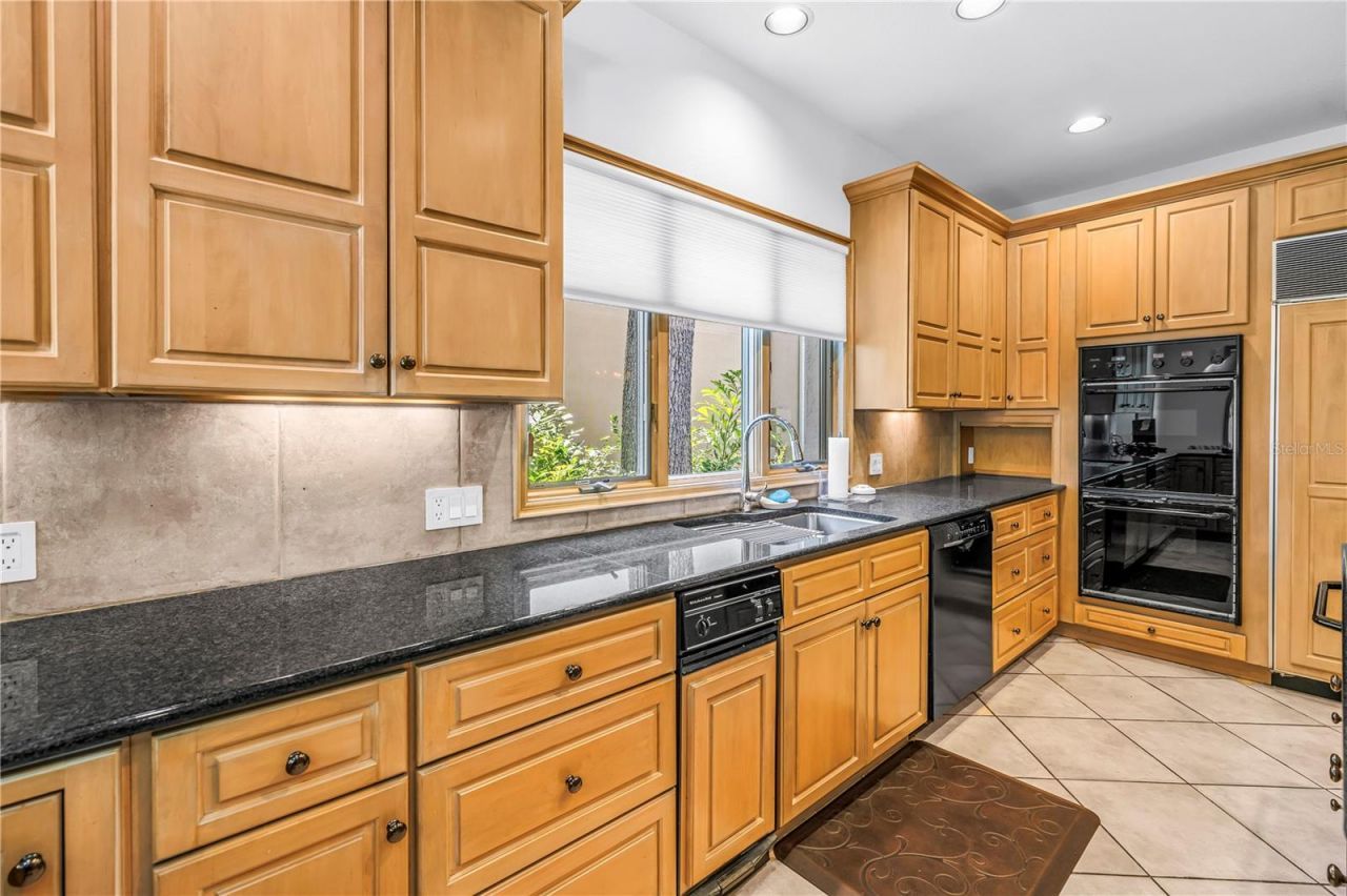 1524 Brightwaters Boulevard Ne, Saint Petersburg, FL 33704 Photo