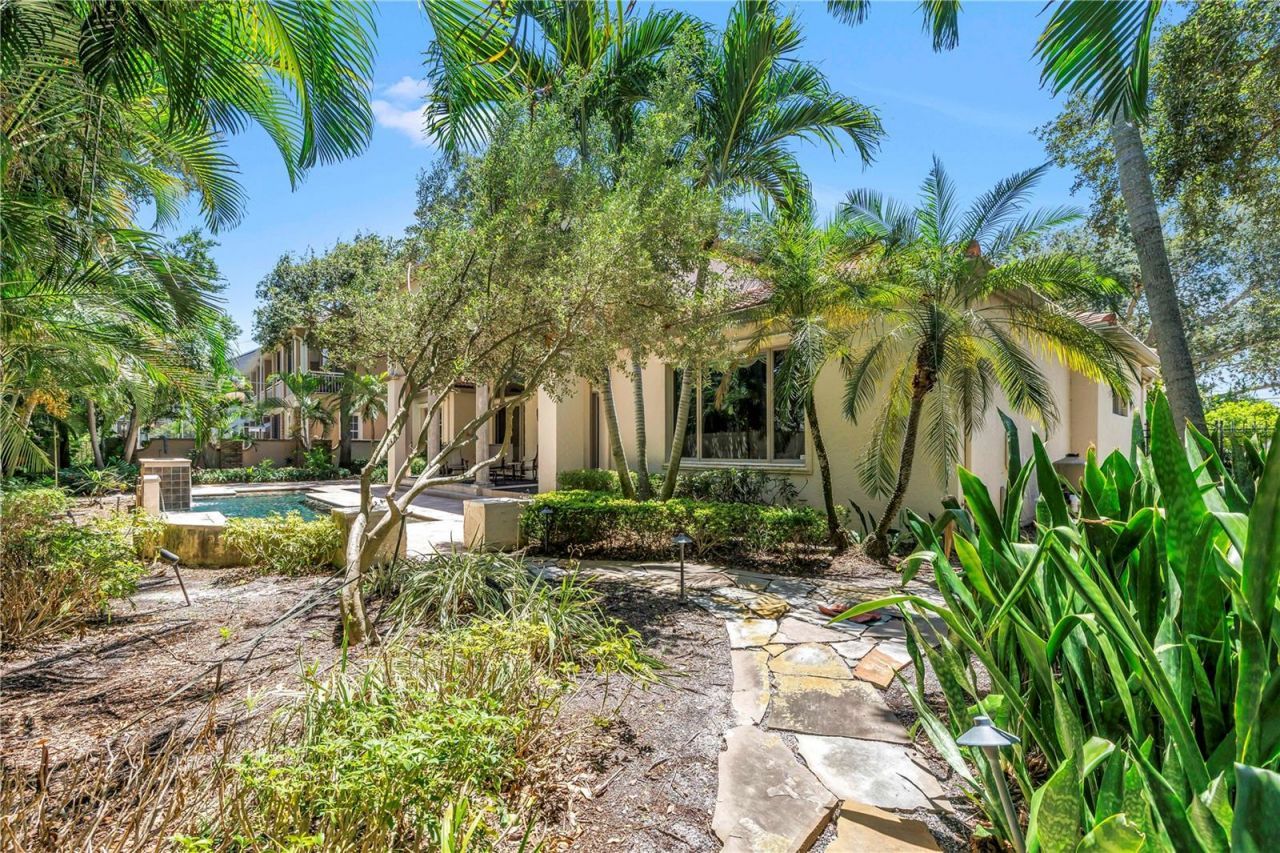 1524 Brightwaters Boulevard Ne, Saint Petersburg, FL 33704 Photo